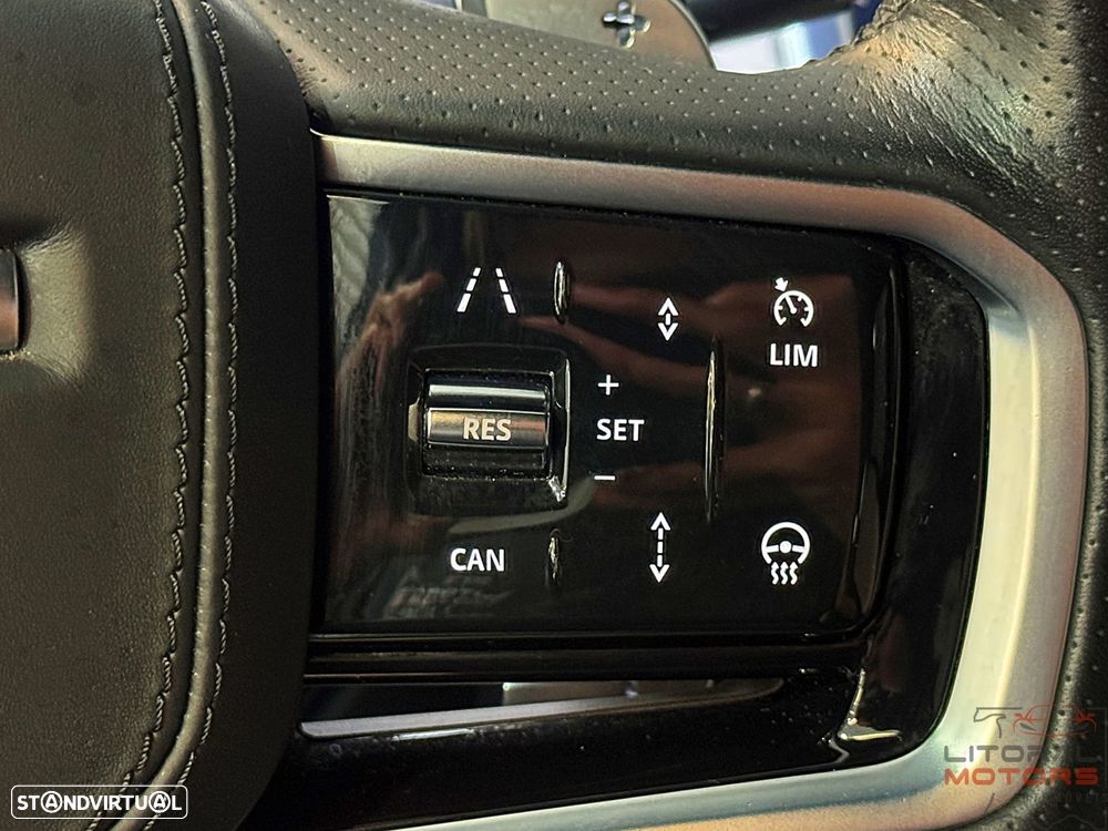 Land Rover Discovery Sport P300e R-Dynamic S - 26