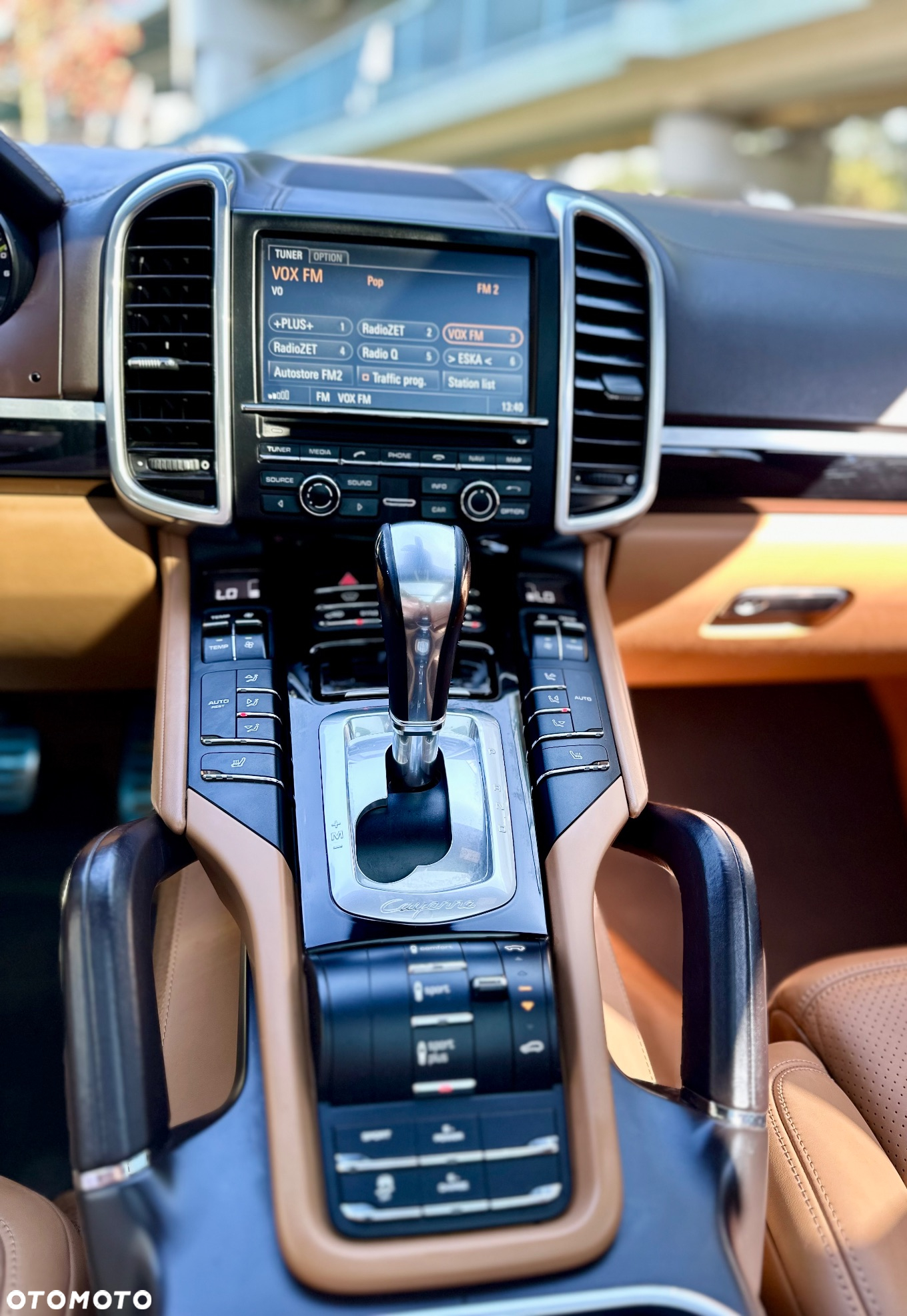 Porsche Cayenne S Hybrid - 12