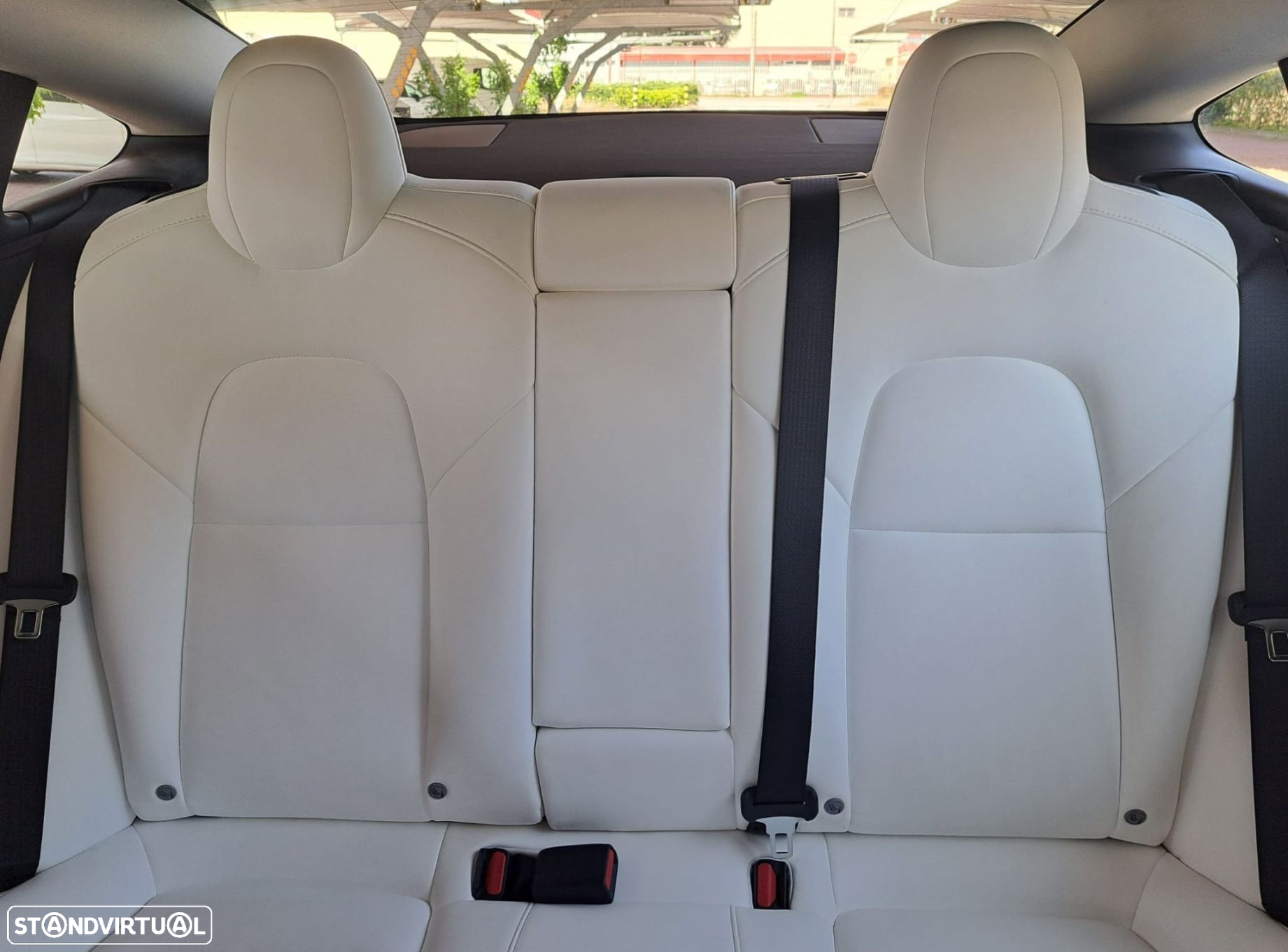 Tesla Model 3 Long-Range Dual Motor AWD - 29