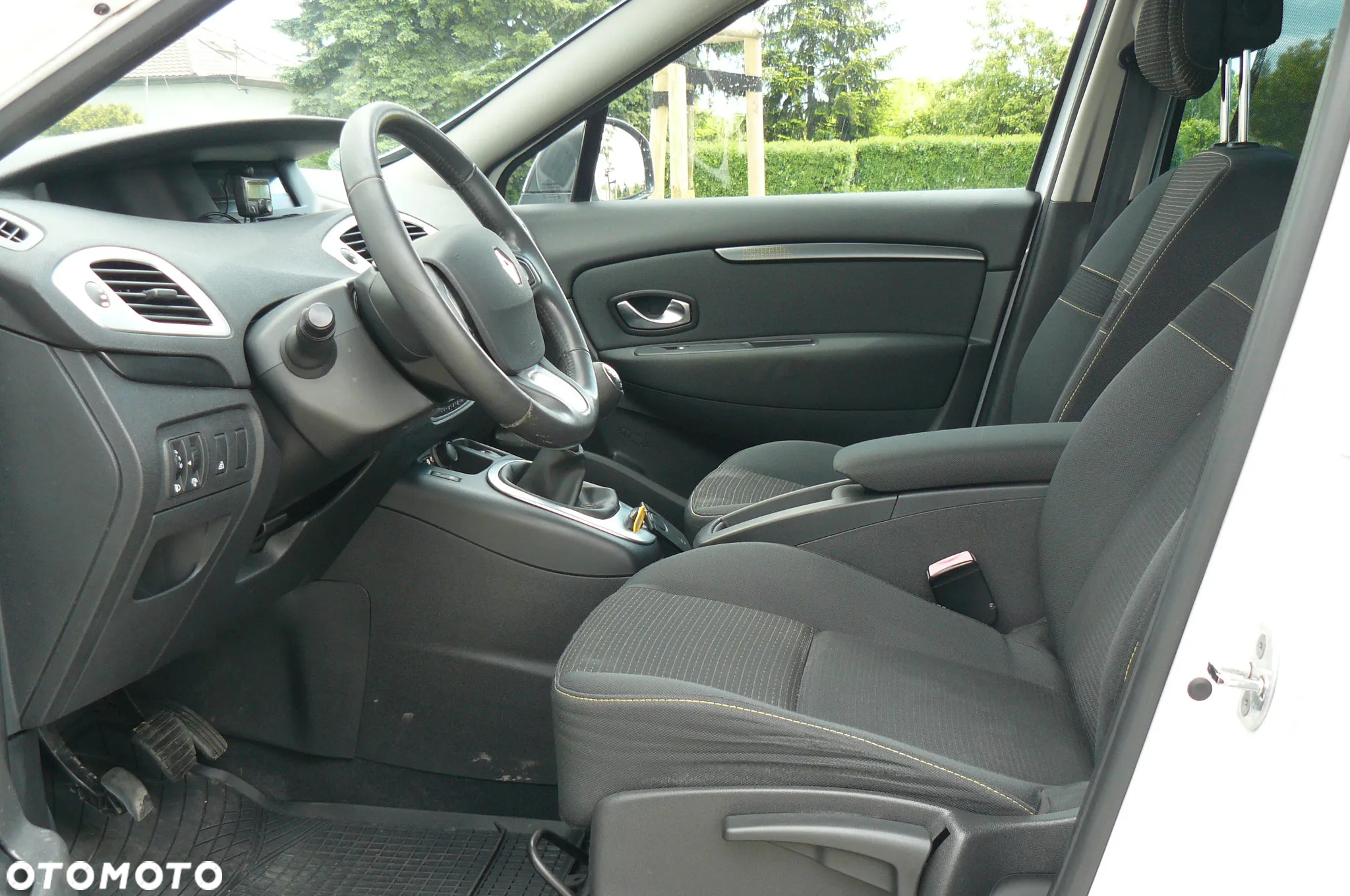 Renault Grand Scenic - 24