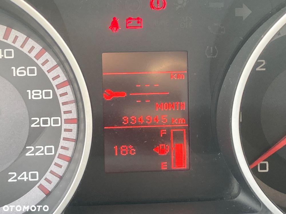 Mitsubishi Outlander 2.0 DID Intense + - 15