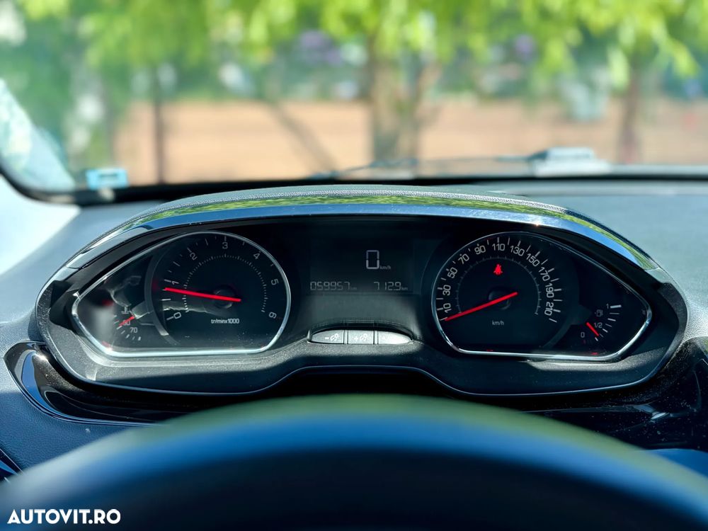 Peugeot 208 HDi 68 Like - 16