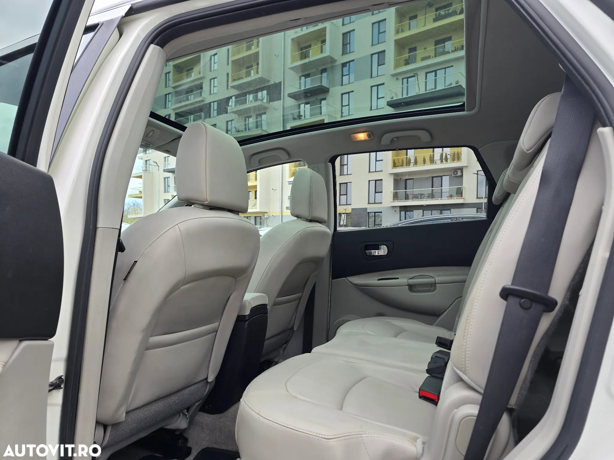 Nissan Qashqai+2 - 9