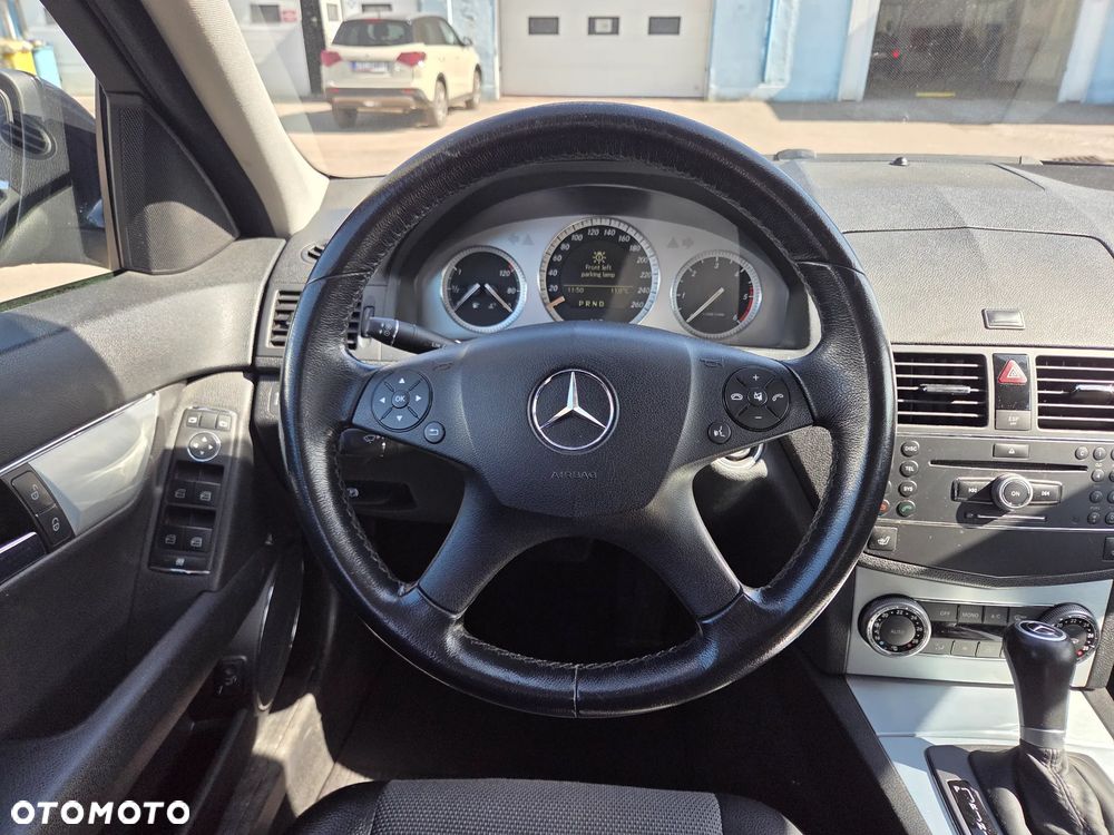Mercedes-Benz Klasa C 220 CDI DPF Automatik Avantgarde - 15