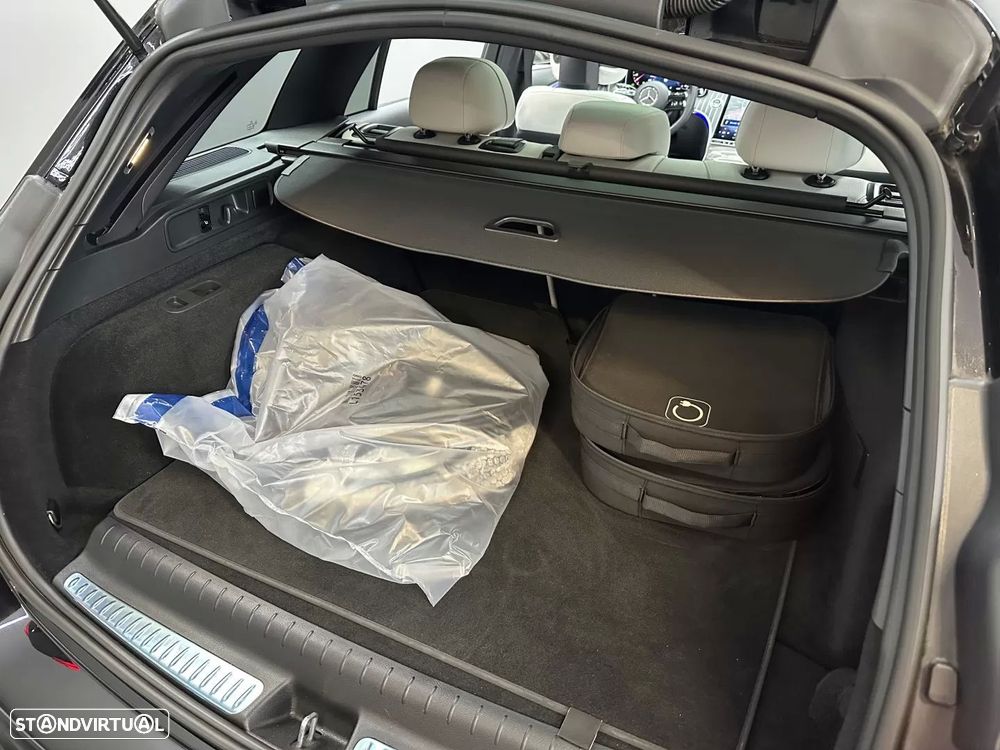 Mercedes-Benz C 300 e T 9G-TRONIC AMG Line - 9