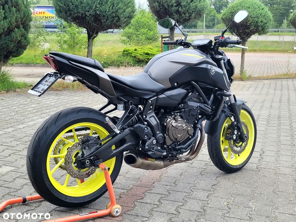 Yamaha MT - 5