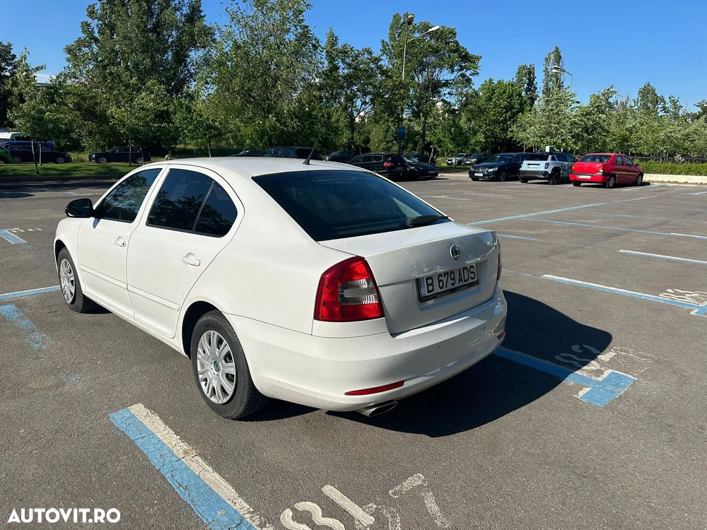 Skoda Octavia 1.6 TDI ELEGANCE - 6