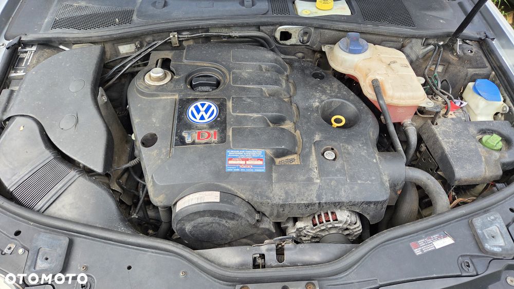 Volkswagen Passat 1.9 TDI Basis - 11
