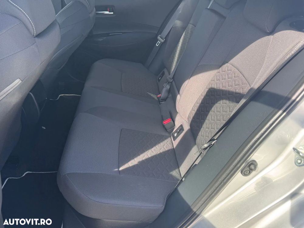 Toyota Corolla 1.8 HSD Dynamic - 10