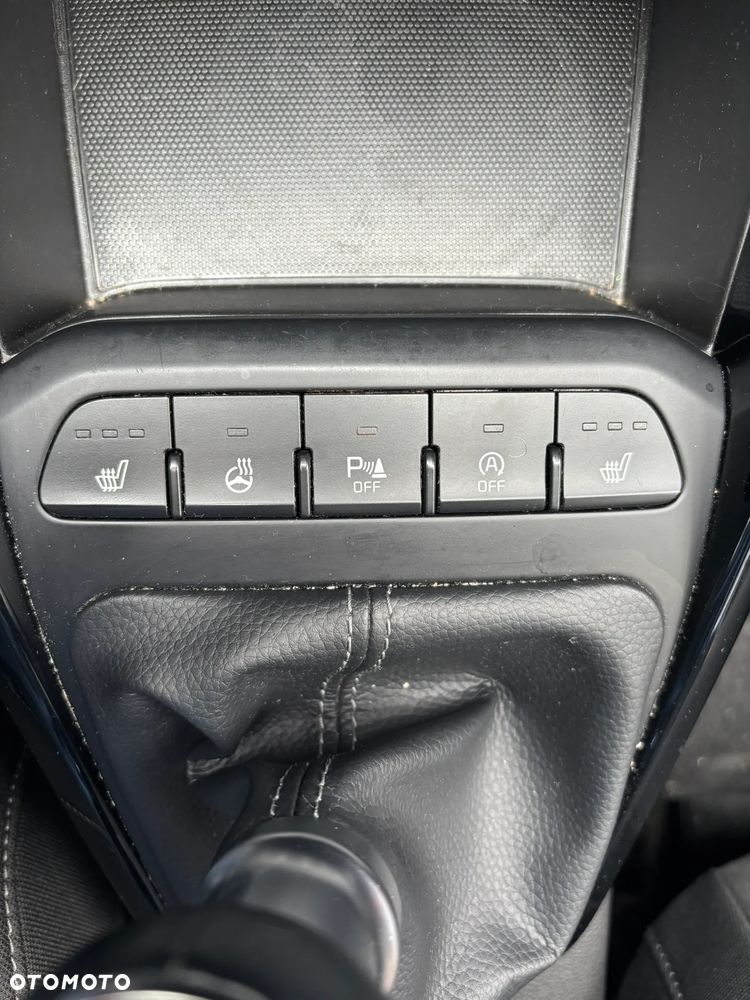 Kia Rio 1.2 L - 15