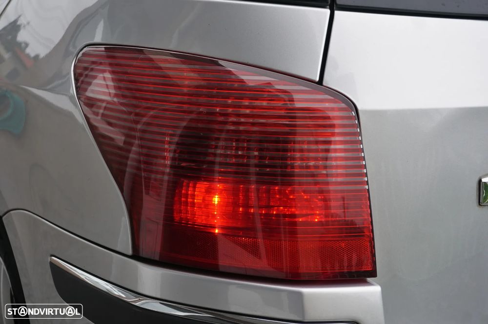 Peugeot 407 SW 1.6 HDi Premium - 42