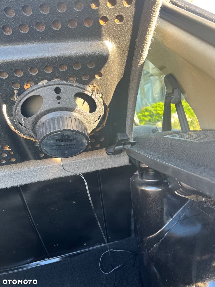 Volkswagen Golf - 12
