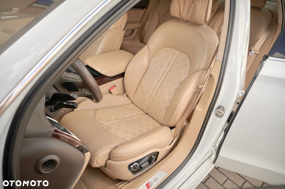 Audi S8 4.0 TFSI Quattro - 25