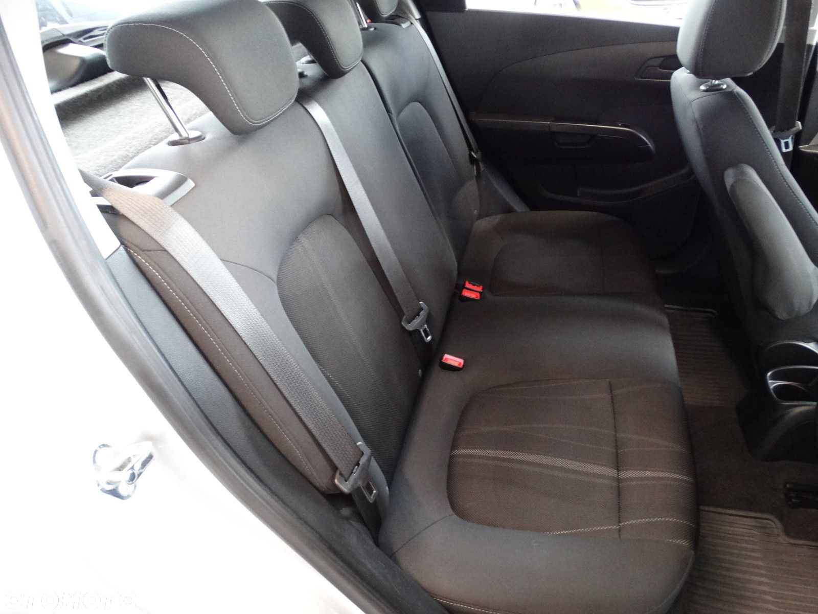 Chevrolet Aveo - 15