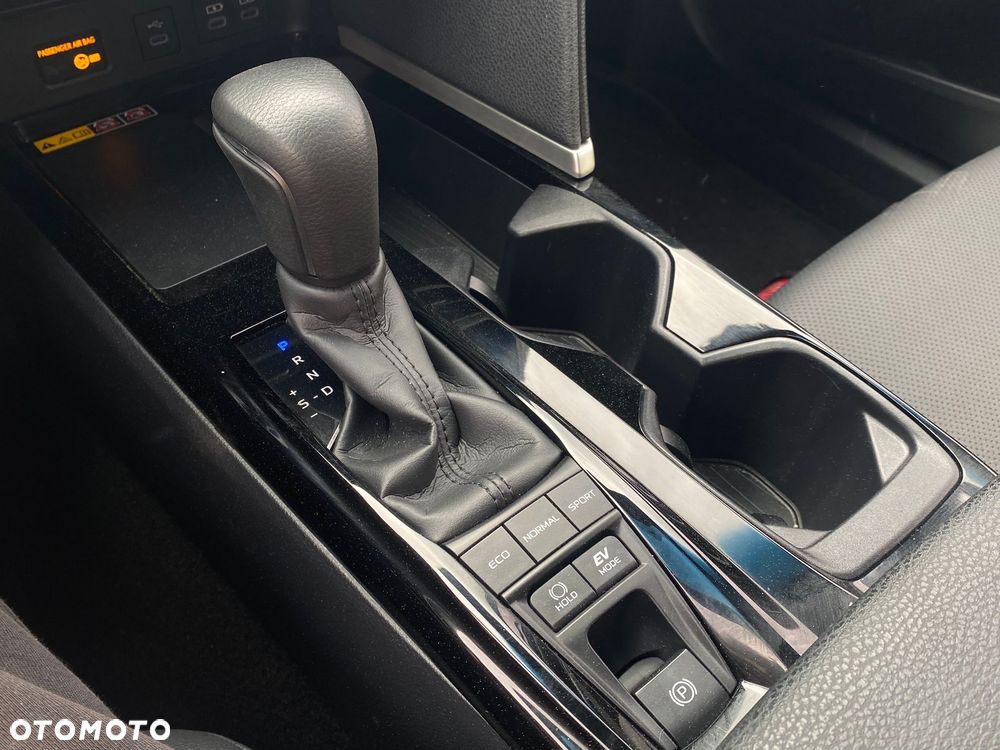 Toyota Camry 2.5 Hybrid Dynamic Force Prestige e-CVT - 22