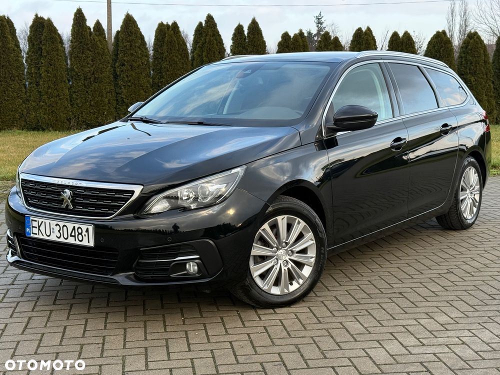 Peugeot 308 - 1
