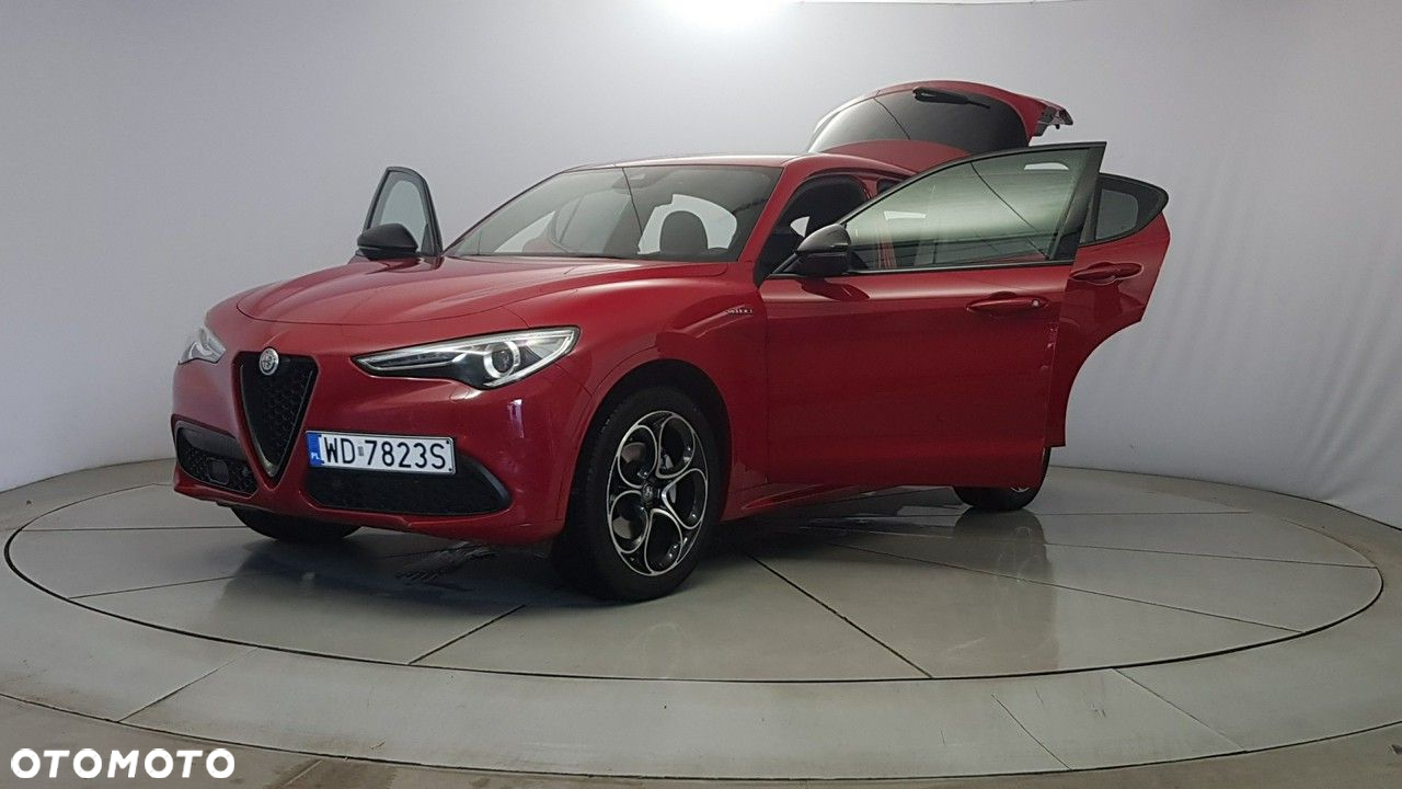 Alfa Romeo Stelvio - 10