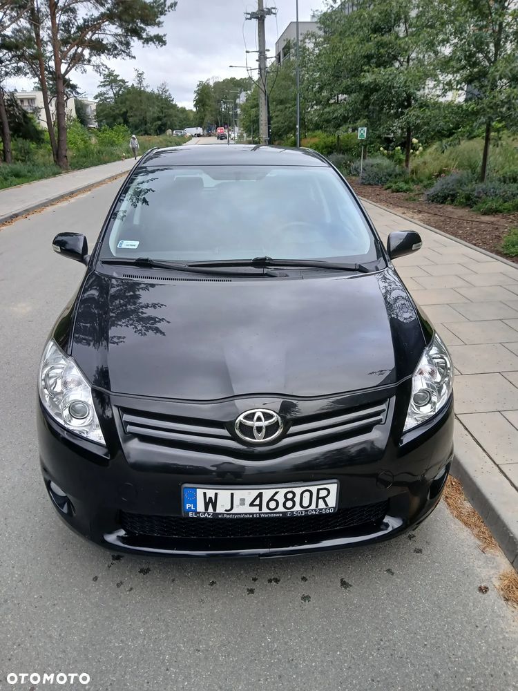 Toyota Auris - 12