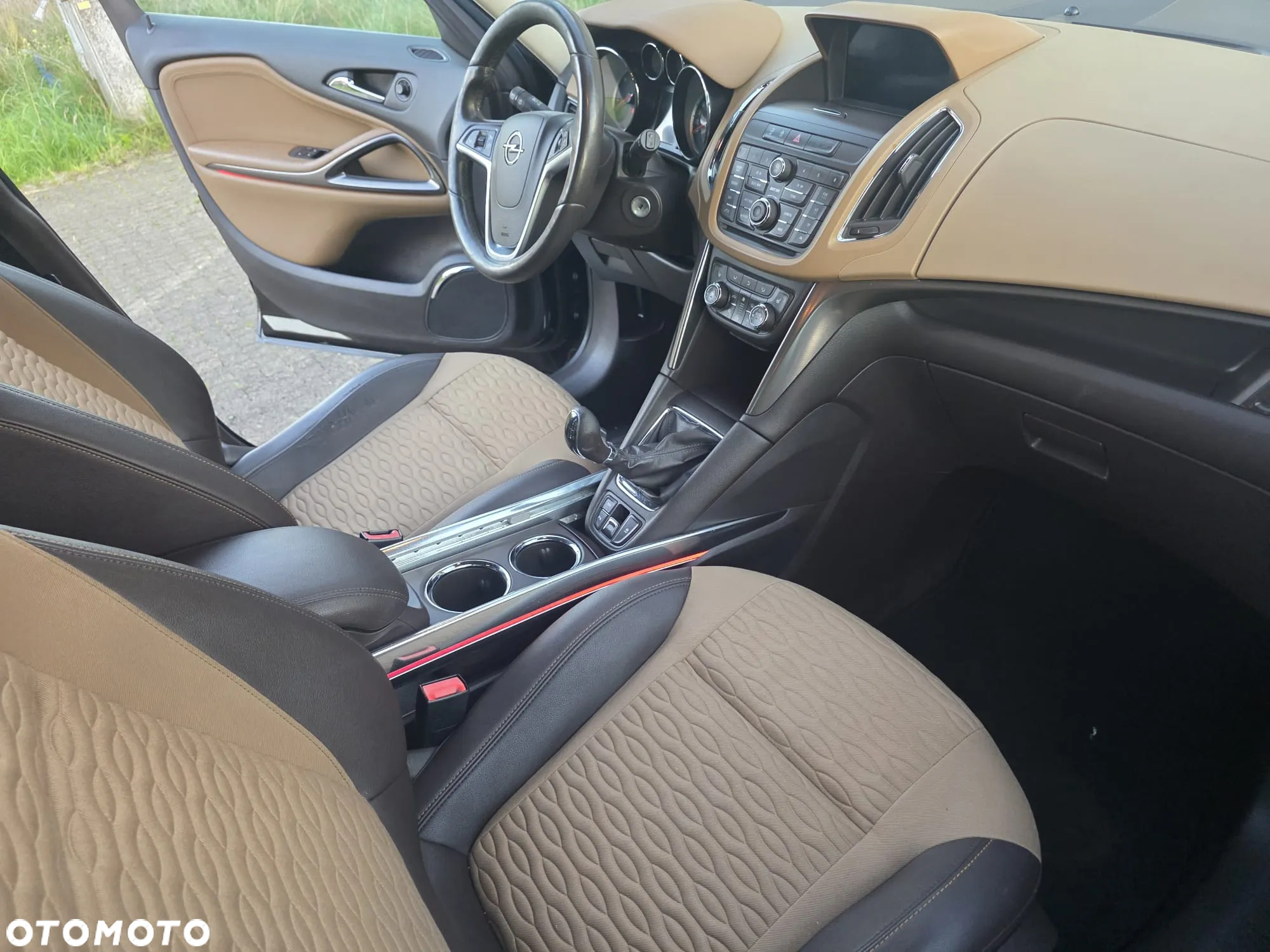 Opel Zafira 2.0 CDTI Cosmo S&S - 32