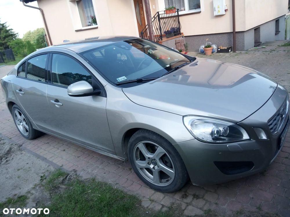 Volvo S60