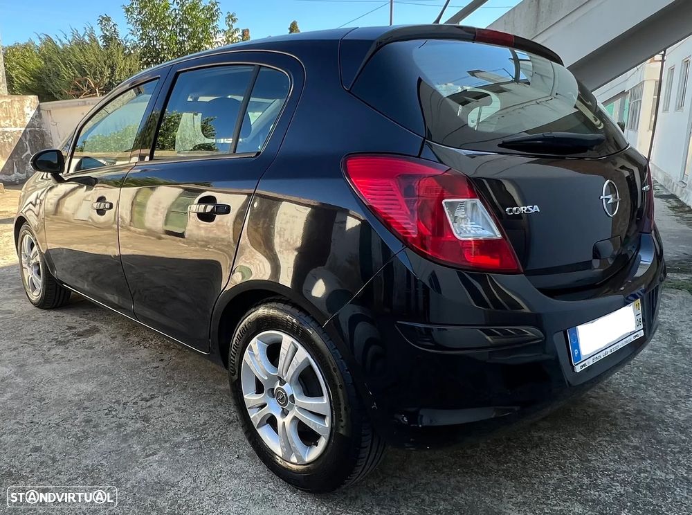 Opel Corsa 1.3 CDTi Enjoy EcoFLEX - 3