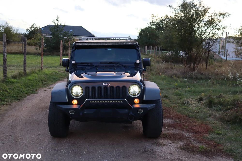 Jeep Wrangler - 2