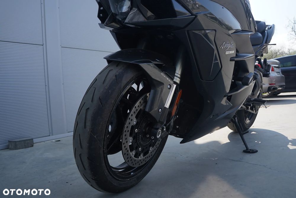 Kawasaki Ninja H2 SX - 5