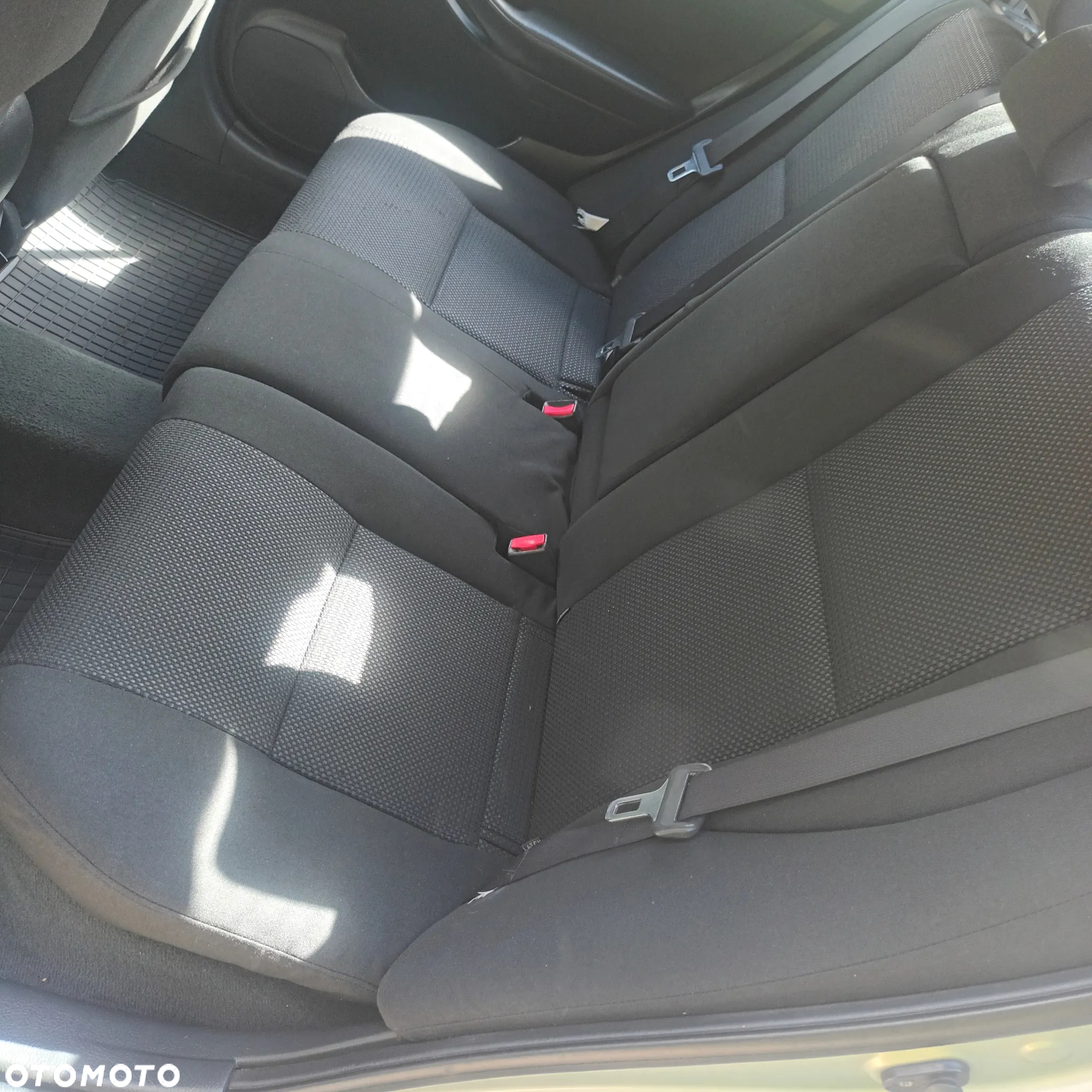 Toyota Avensis 2.0 VVT-i Sol Plus - 7