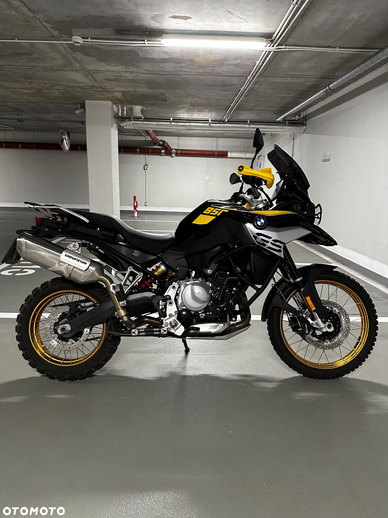 BMW F - 4