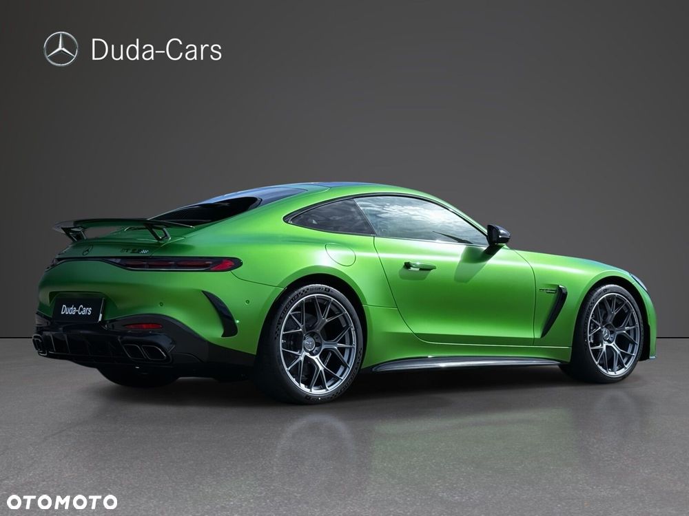 Mercedes-Benz AMG GT - 3
