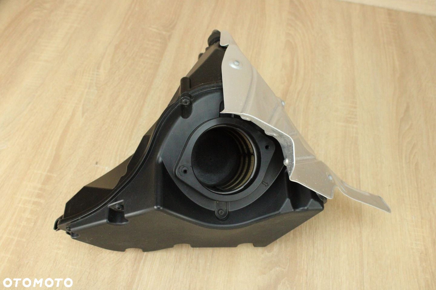 ORYGINALNA OBUDOWA FILTRA POWIETRZA AUDI A5 8T 2.0 TDI 8K0133837BN 14km - 4