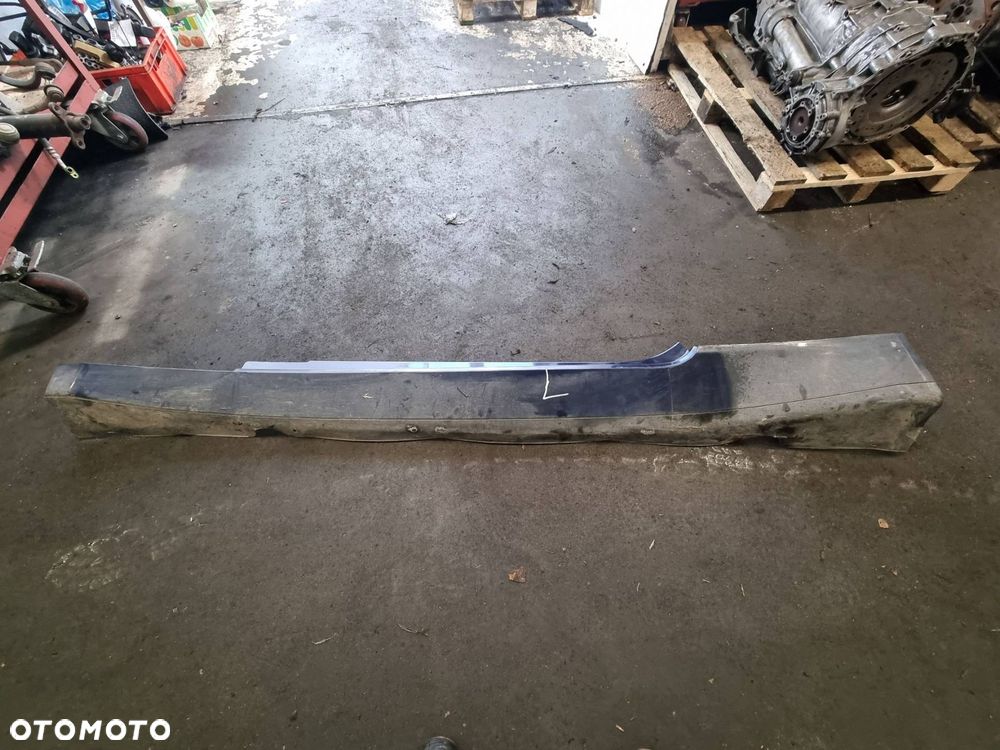 LISTWA BOCZNA LEWA MASERATI GRANTURISMO S 080093800 - 1