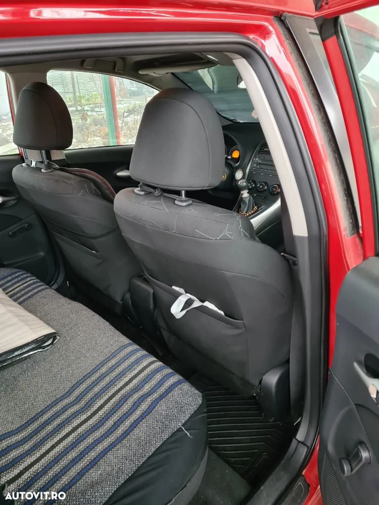 Toyota Auris 1.3 Dual VVT-i Terra - 12