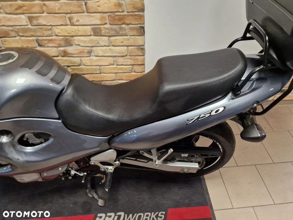 Suzuki GSX-F - Katana - 34