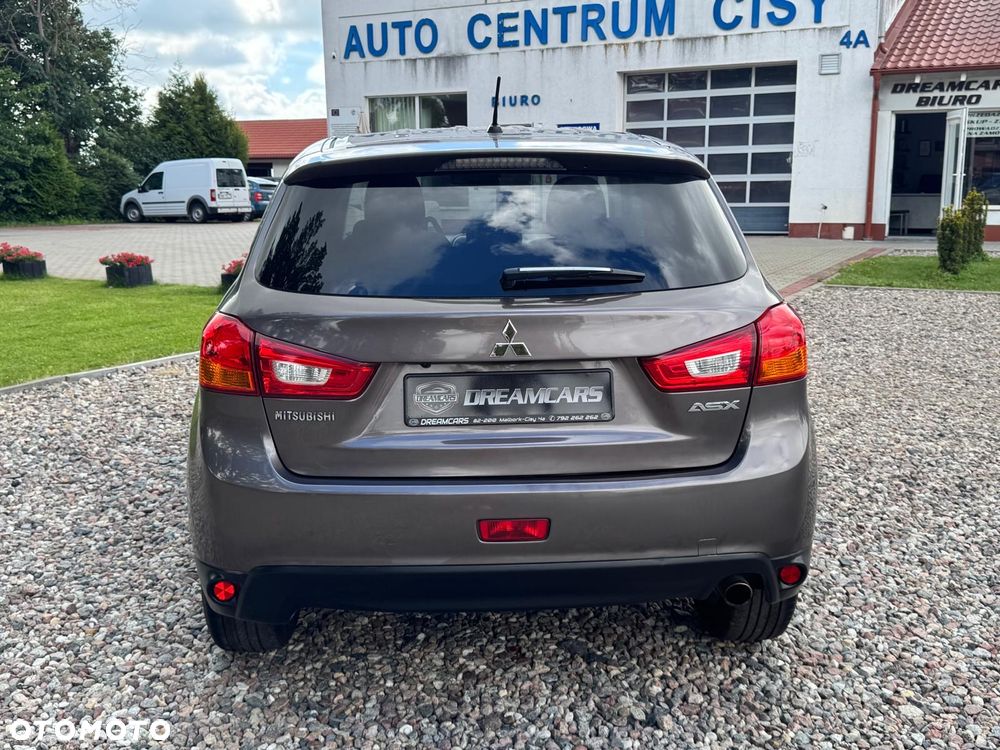 Mitsubishi ASX - 9