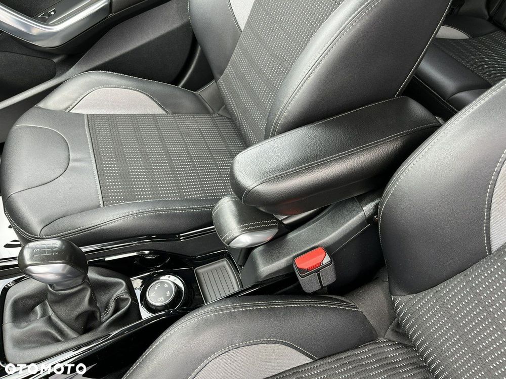 Peugeot 2008 PureTech 110 Stop&Start Crossway - 29