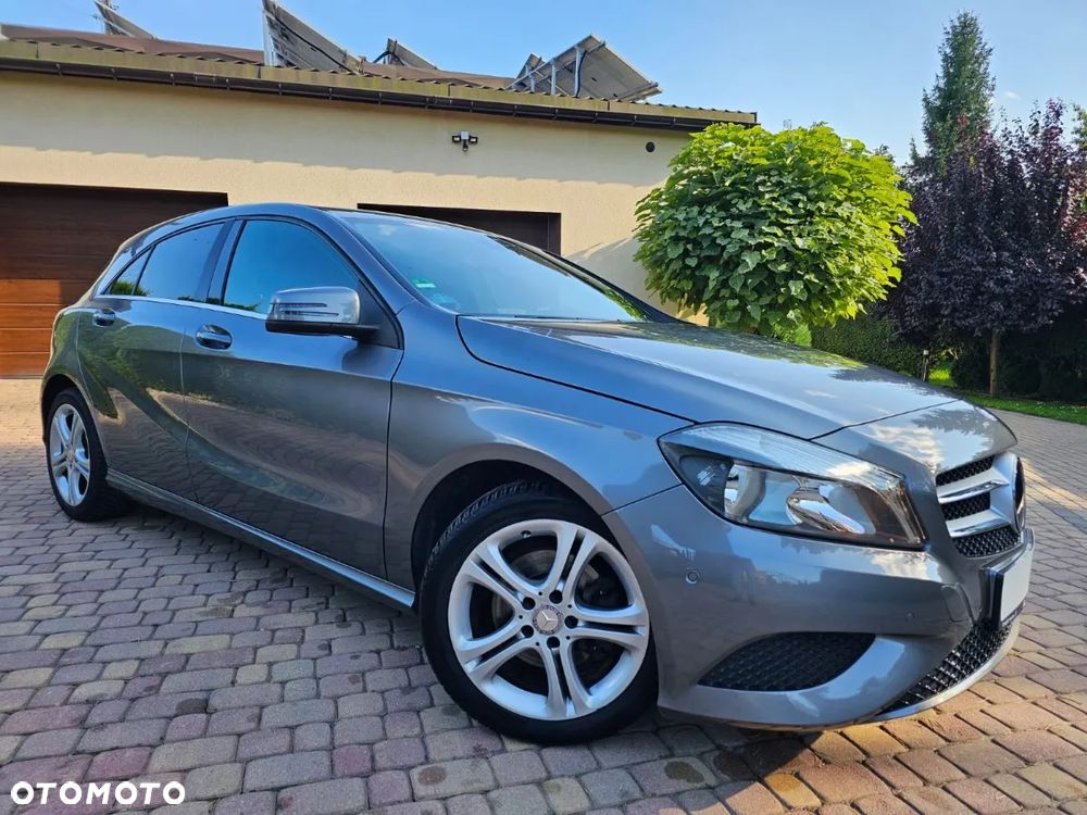 Mercedes-Benz Klasa A 180 (BlueEFFICIENCY) 7G-DCT Urban - 2