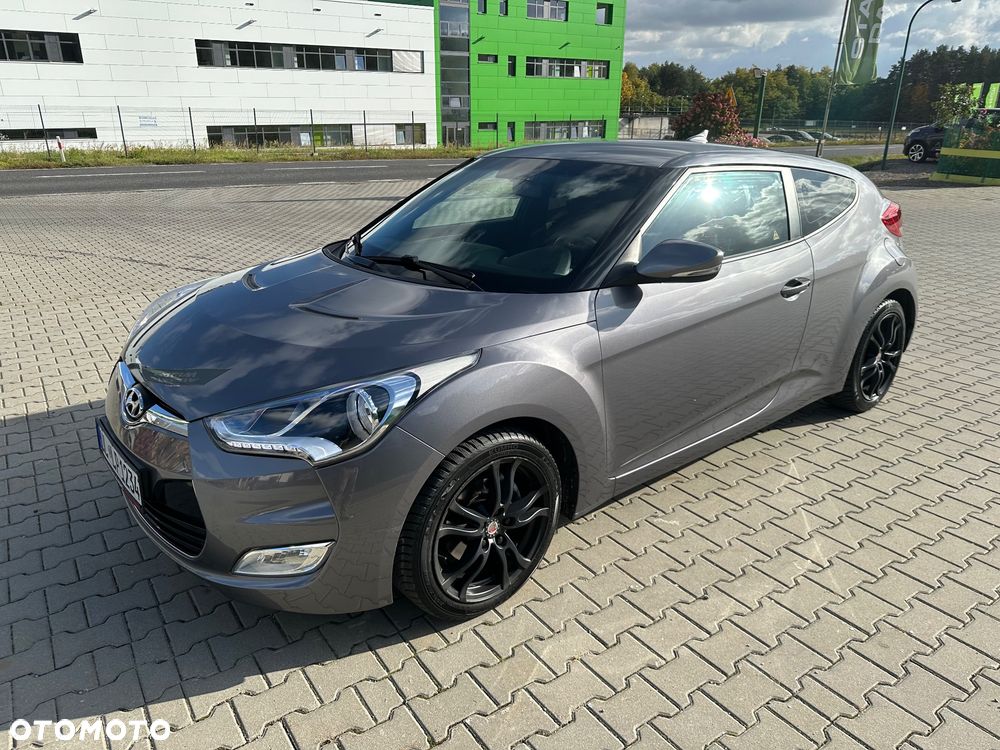 Hyundai Veloster - 34