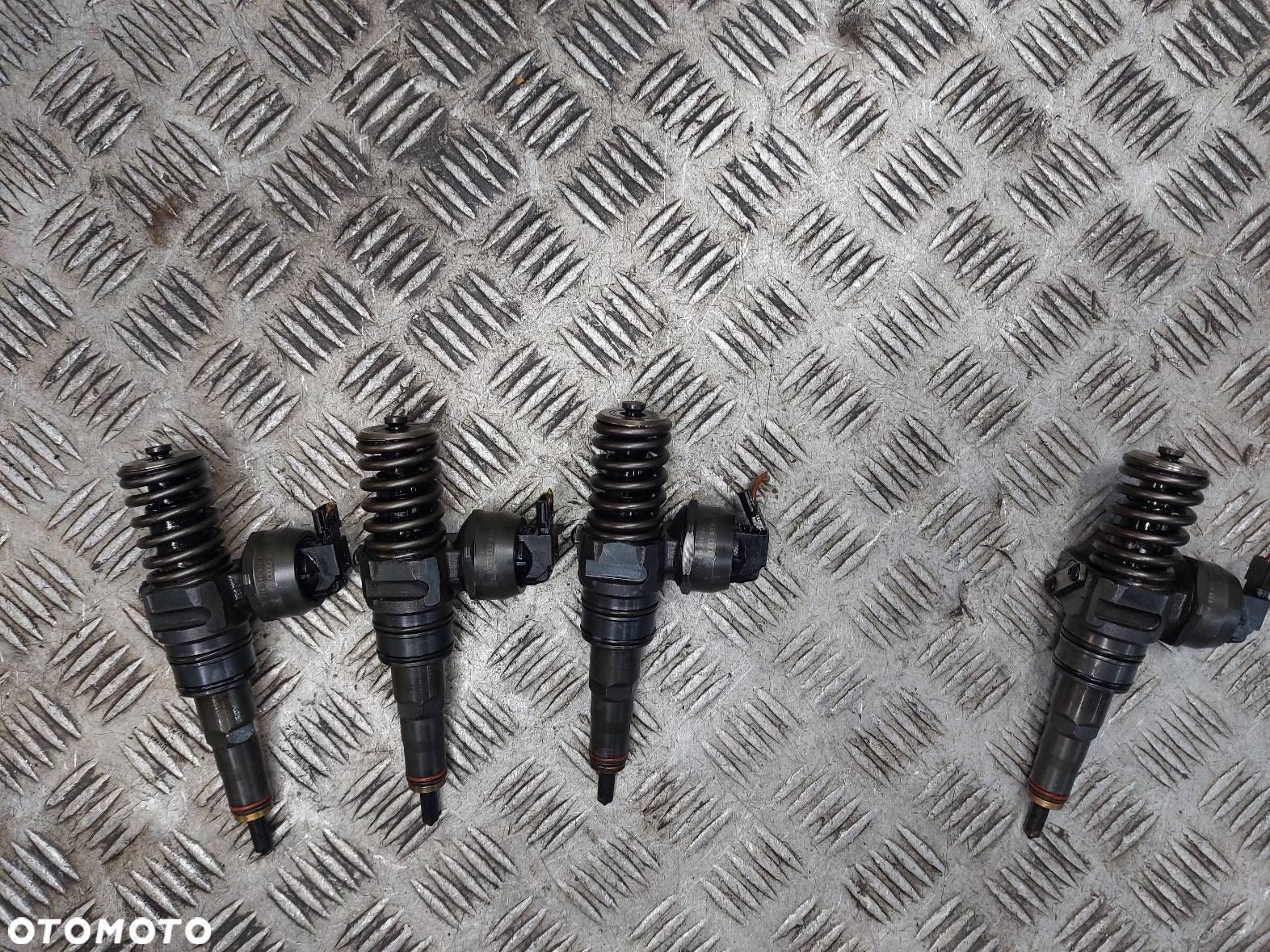 POMPOWTRYSK POMPOWTRYSKI KPL PASSAT B5 1.9 TDI 038130079AX 038130073AJ - 3
