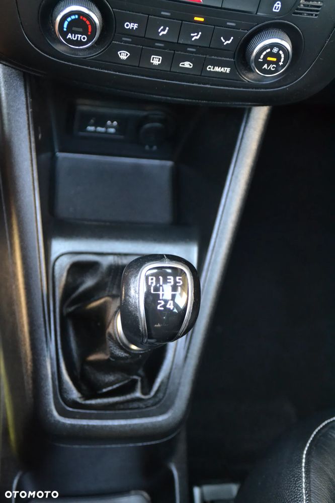Kia Venga 1.4 CVVT ISG Dream Team Edition - 17