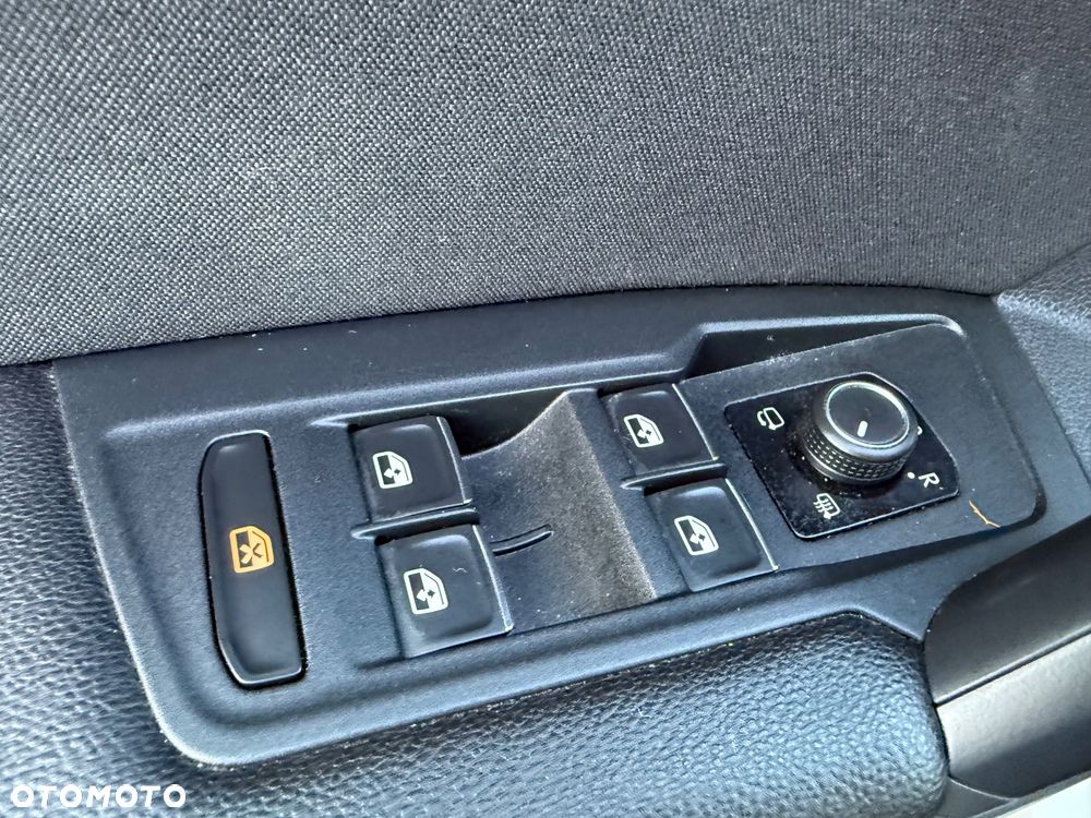 Volkswagen Tiguan 2.0 TDI SCR 4MOTION (BlueMotion Techn.) DSG Highline - 19