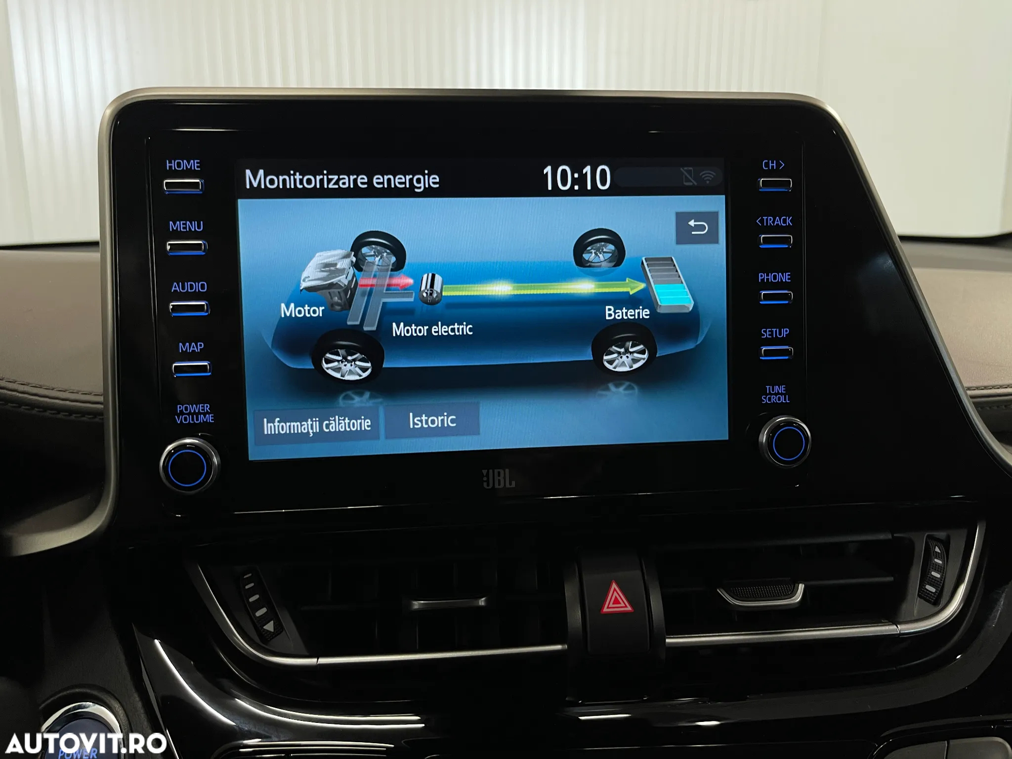 Toyota C-HR 2.0 HSD 184 CP 4x2 CVT Classy Bi-Tone - 16