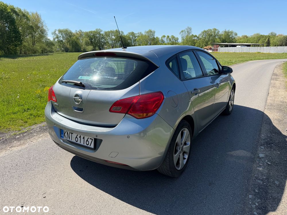 Opel Astra 1.4 Essentia - 3
