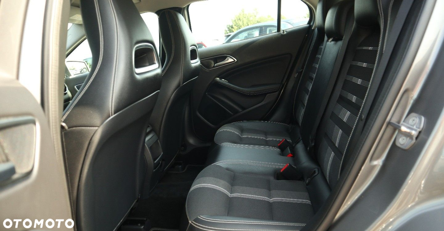 Mercedes-Benz GLA 200 (CDI) d 7G-DCT - 17