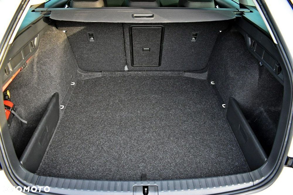 Skoda Octavia 2.0 TDI Style DSG - 27