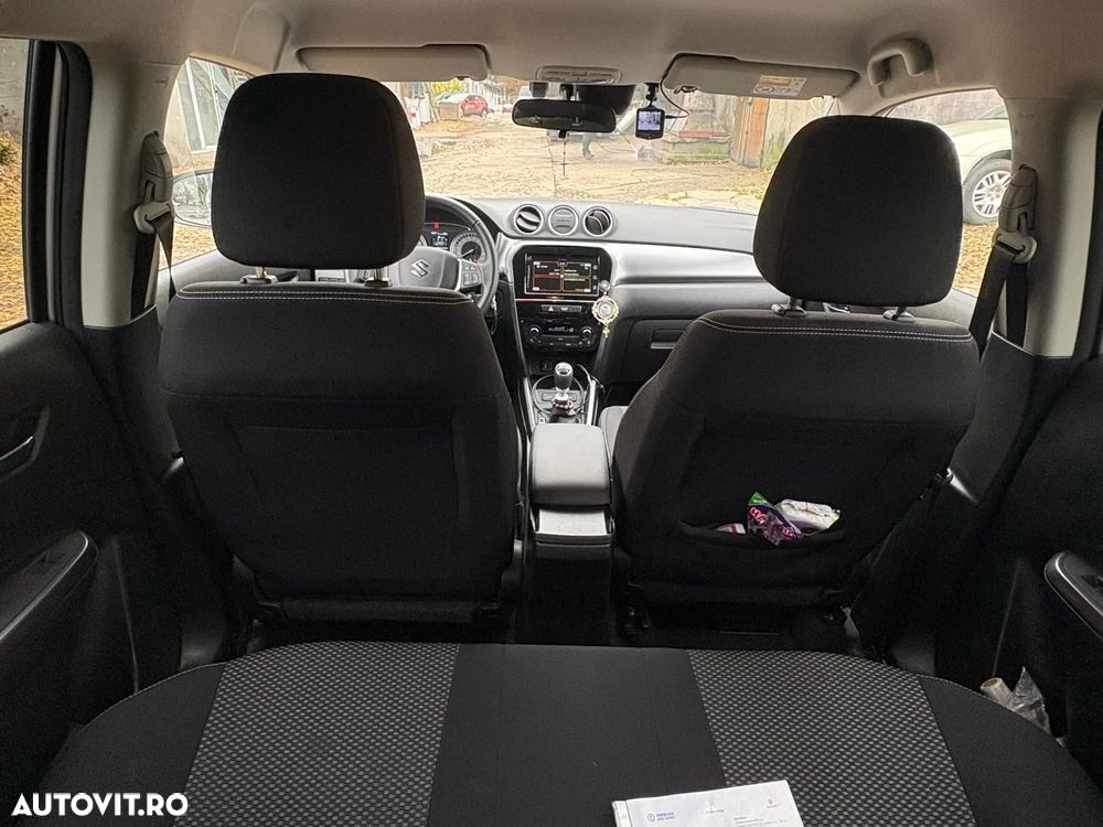 Suzuki Vitara 1.4 Boosterjet MHEV Passion - 11