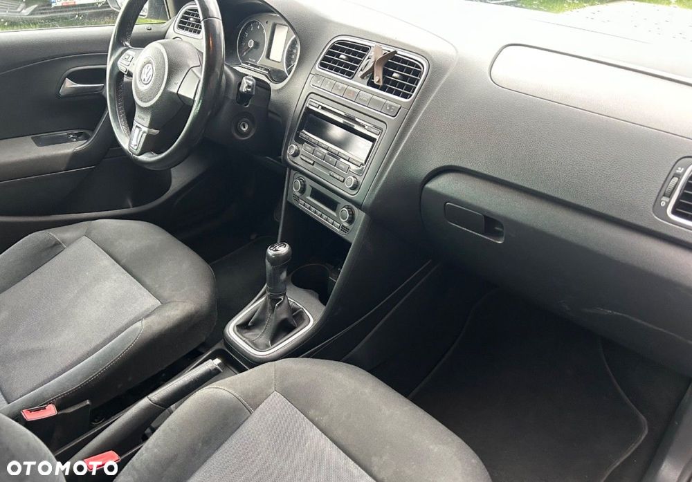 Volkswagen Polo - 12