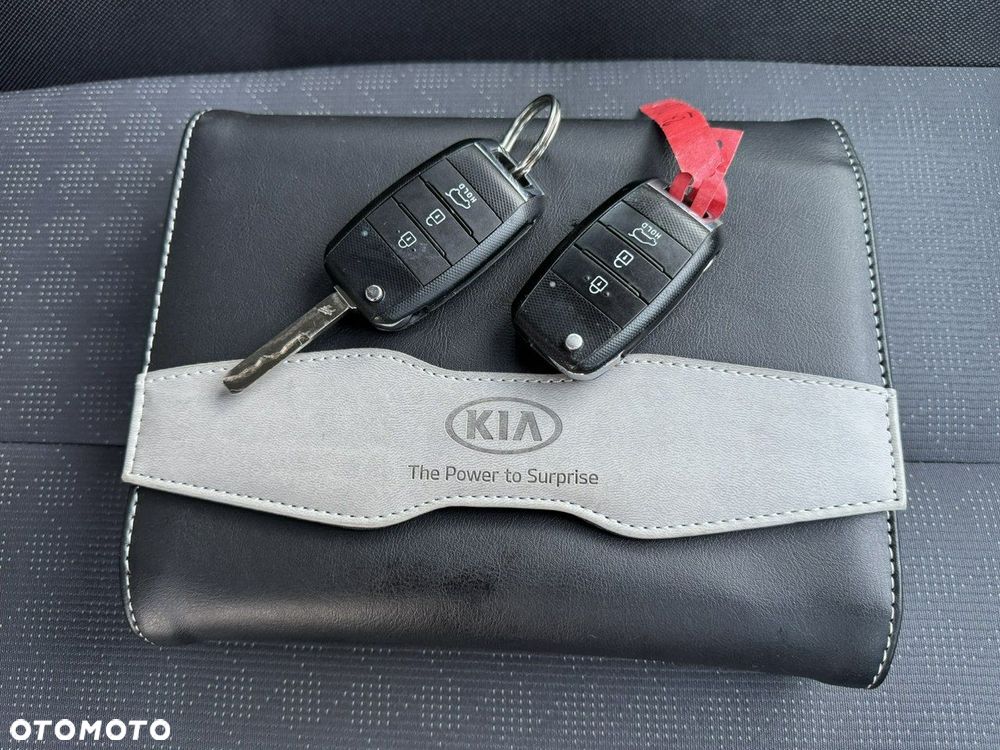 Kia Venga 1.4 CVVT Vision - 25