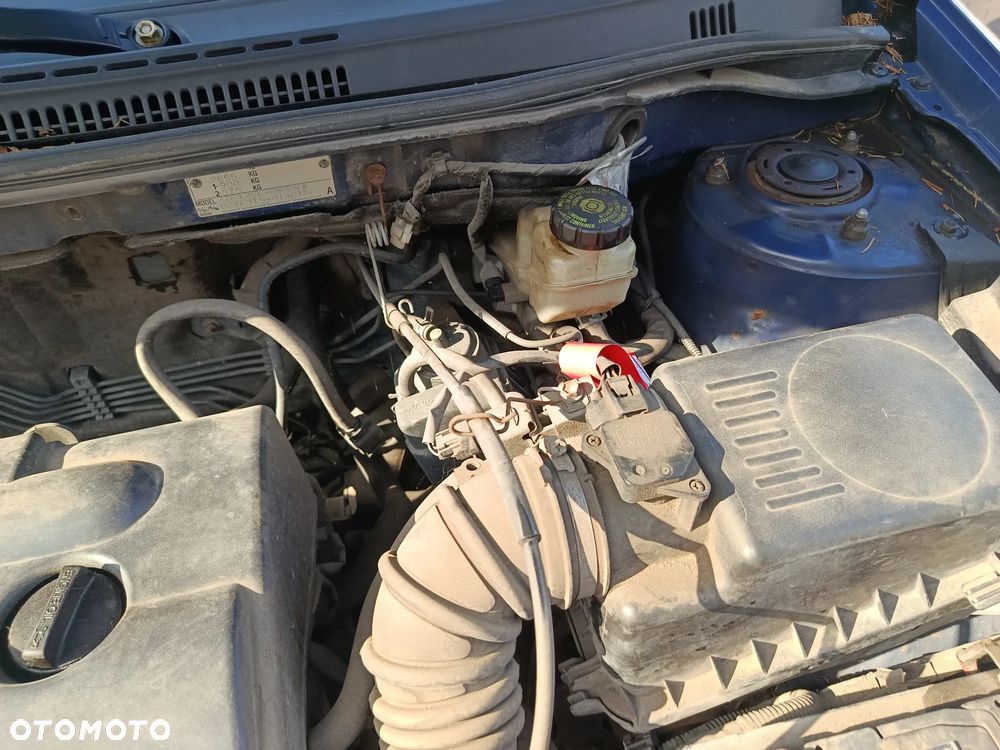 Toyota Corolla 1.4 VVT-i Base - 26