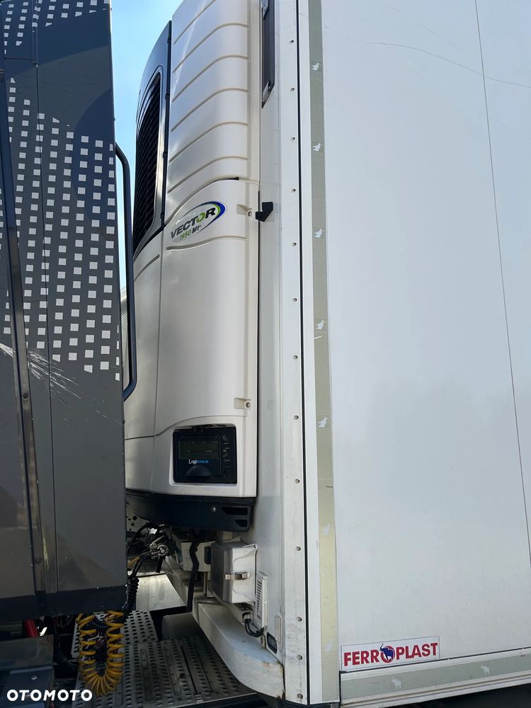 Schmitz Cargobull SKO24 - 4